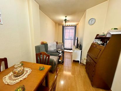 Living room of Flat for sale in  Madrid Capital  with Terrace and Balcony