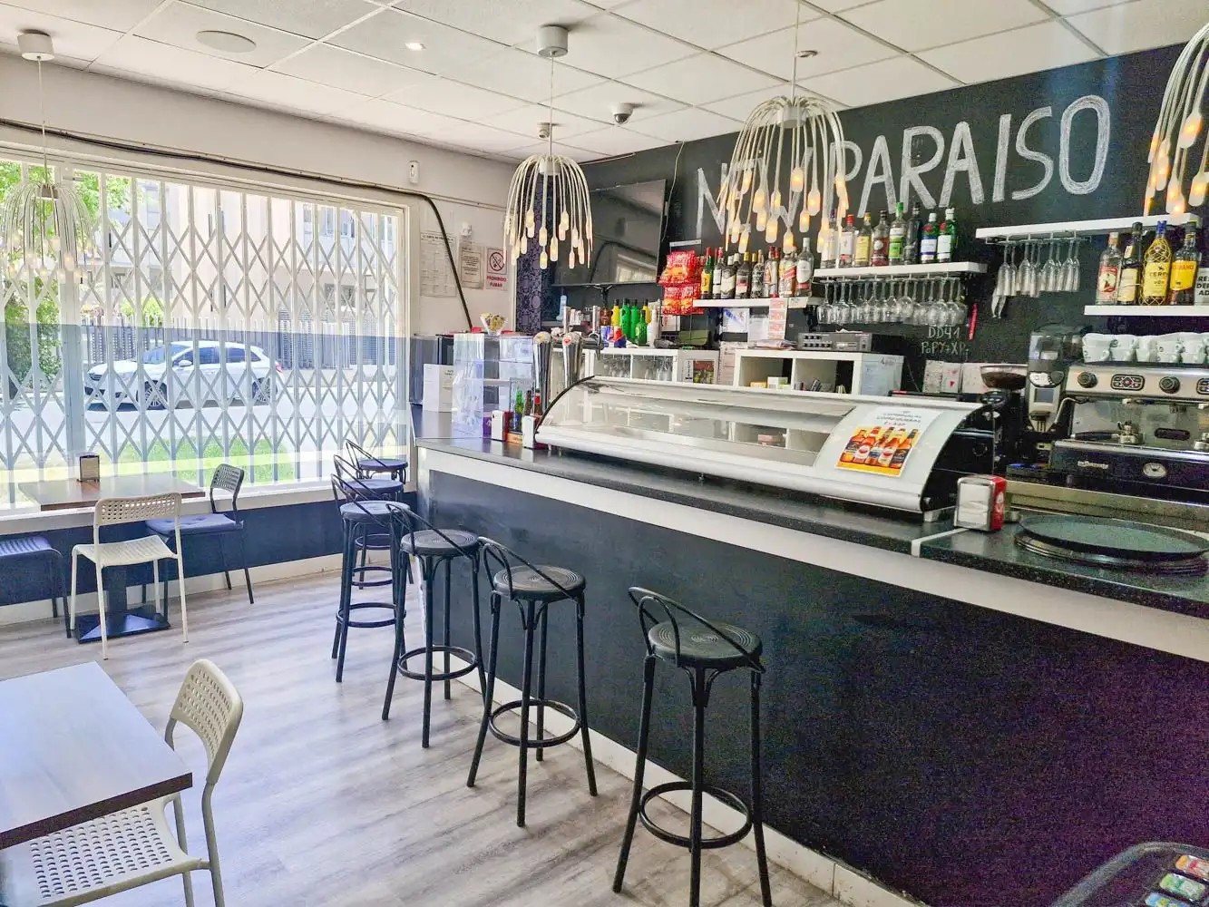 Local de alquiler en Zaragoza con Aire acondicionado y Amueblado