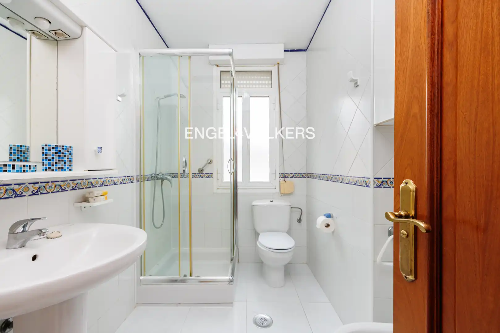 Baño de Piso en venta en Baiona con Calefacción y Terraza