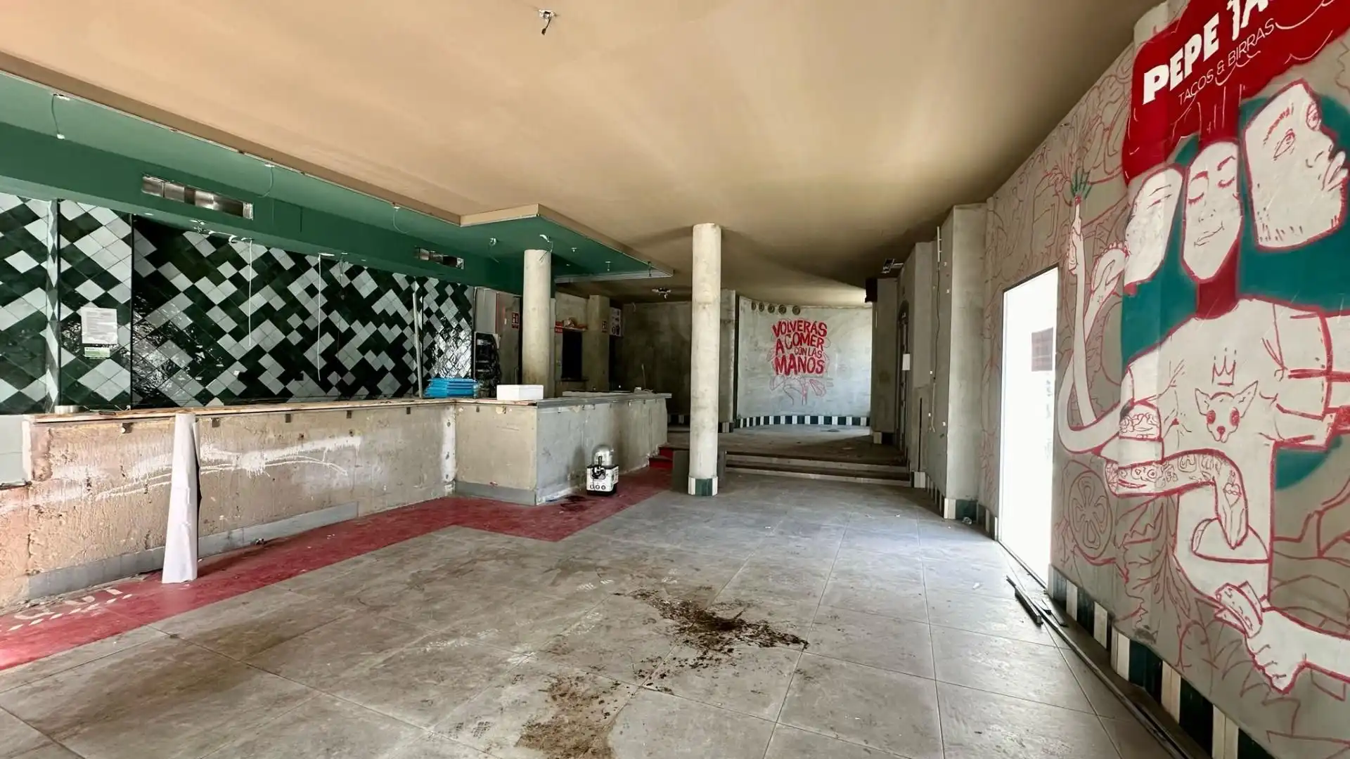 Locale commerciale in vendita a Conil