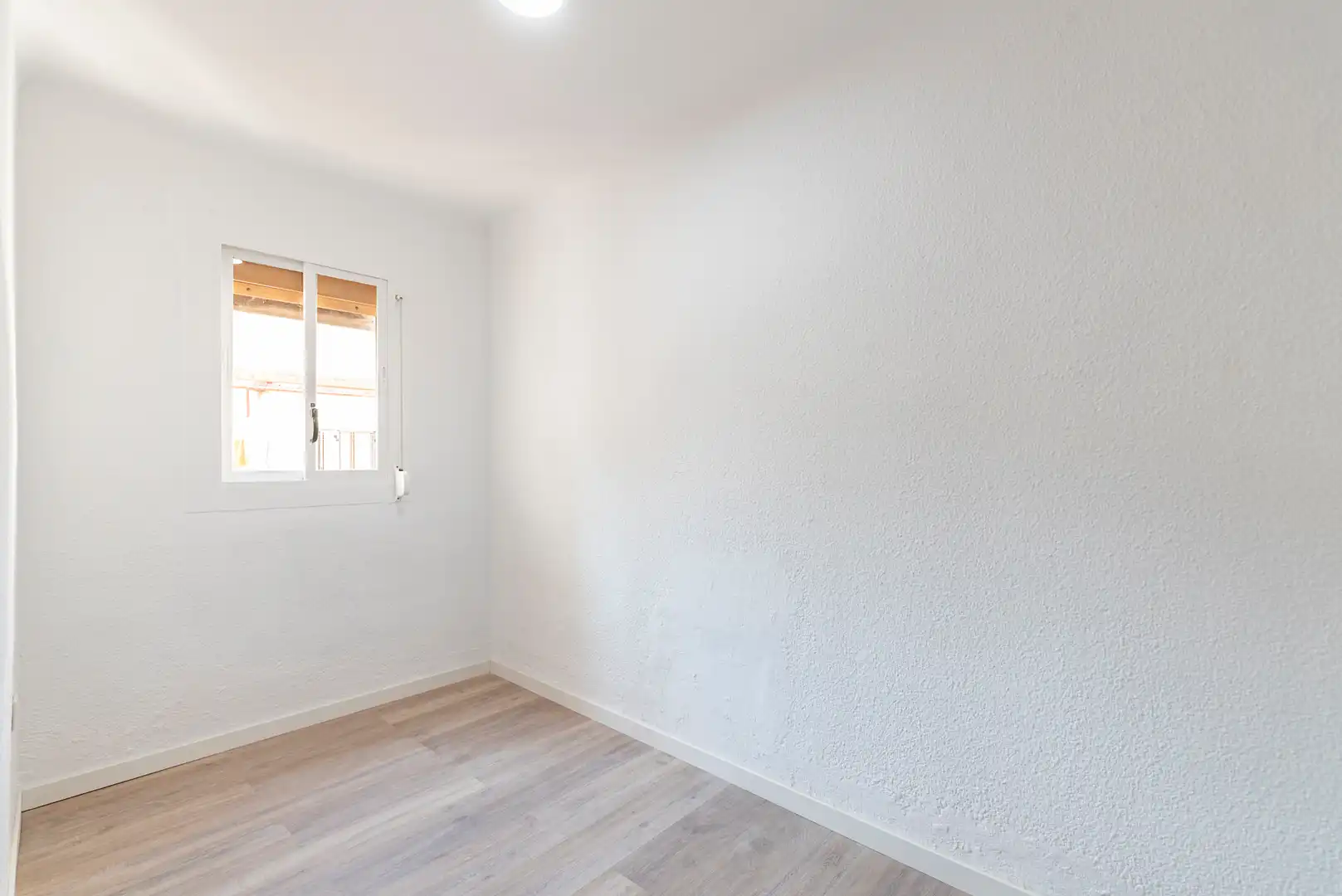 Bedroom of Flat for sale in Badalona  with Air Conditioner, Heating and Parquet flooring