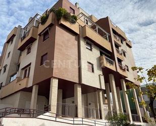 Exterior view of Flat to rent in  Granada Capital  with Terrace, Swimming Pool and Community pool