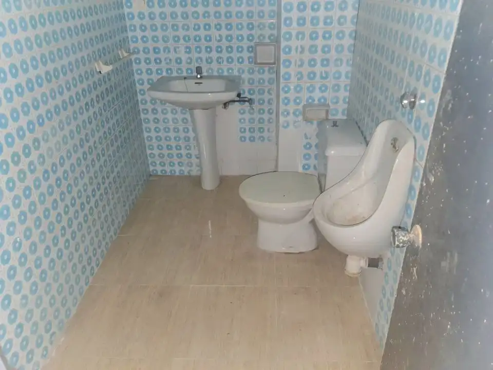 Business premises for sale in Este, imagen 17