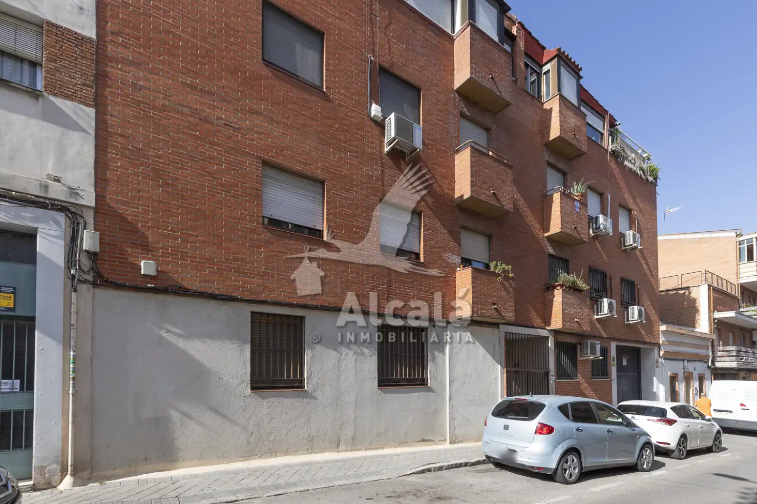 Vista exterior de Pis en venda en Madrid amb Calefacció