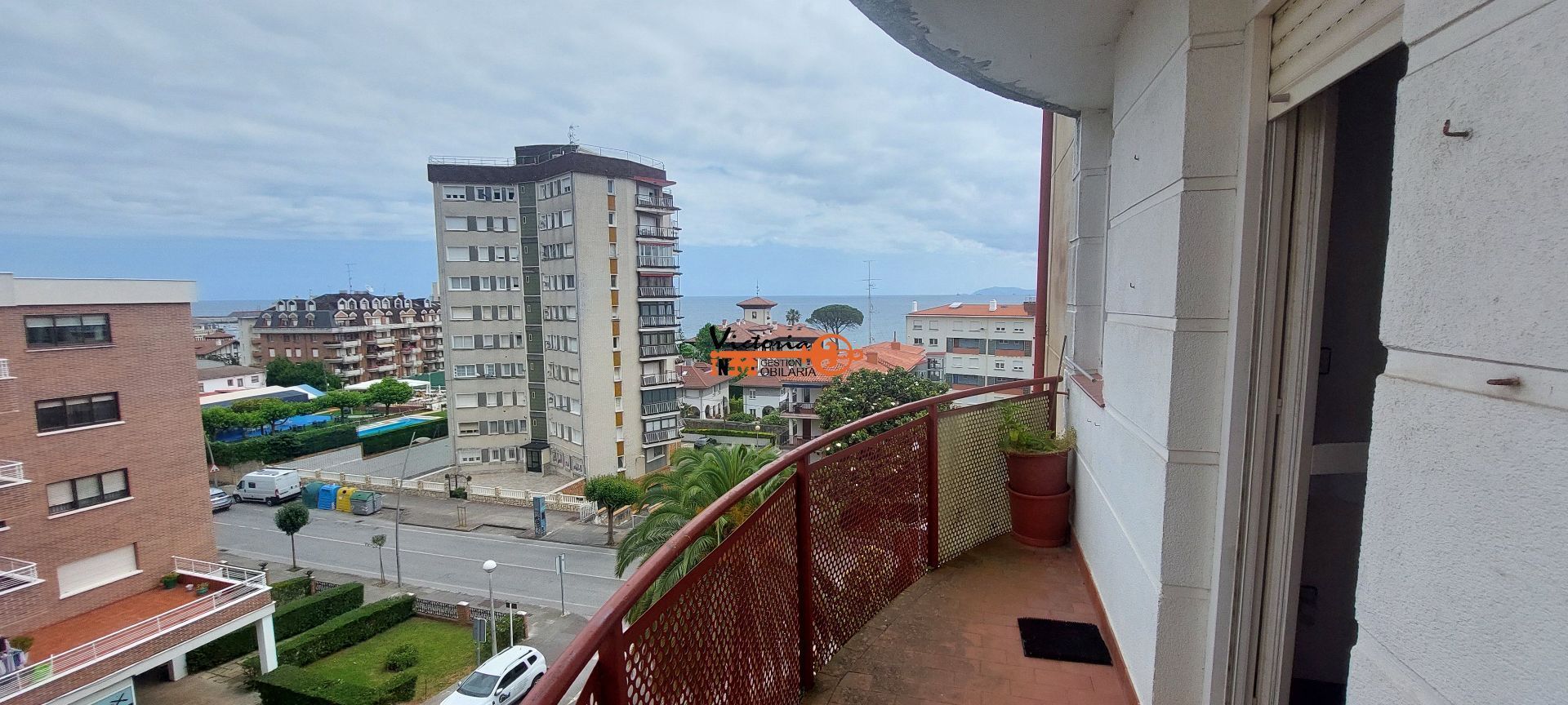 Exterior view of Flat for sale in Castro-Urdiales  with Heating, Terrace and Community pool