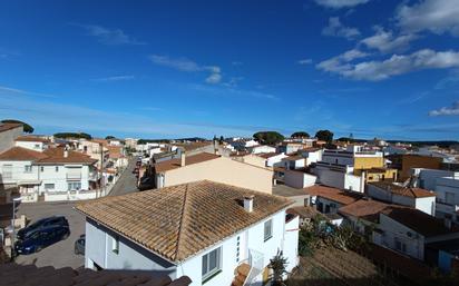 Vista exterior de Casa o xalet en venda en L'Escala amb Aire condicionat, Calefacció i Terrassa