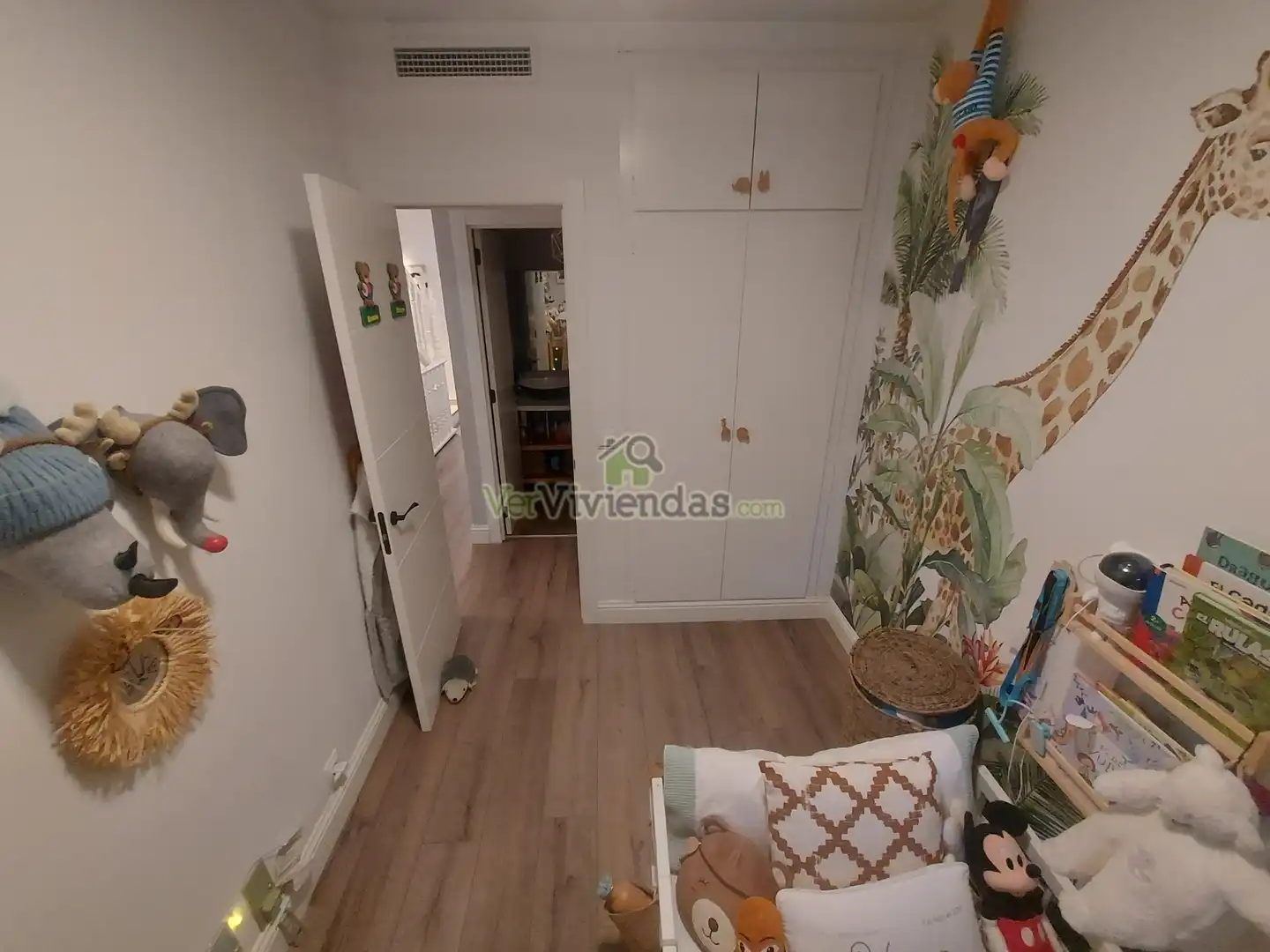Habitación de Casa adosada en venta en Vallirana con Aire acondicionado, Calefacción y Jardín privado