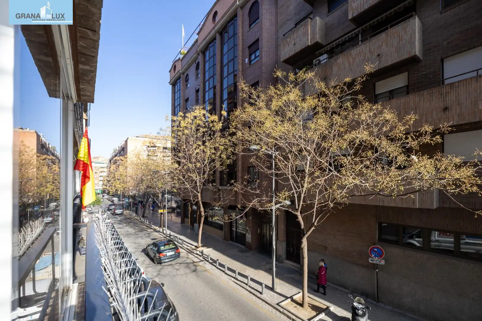 Piso con terraza en venta en Calle de Trajano, imagen 2