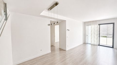 Foto 4 de Dúplex en venta en Carrer Ramon I Cajal, Centre, Cornellà de Llobregat