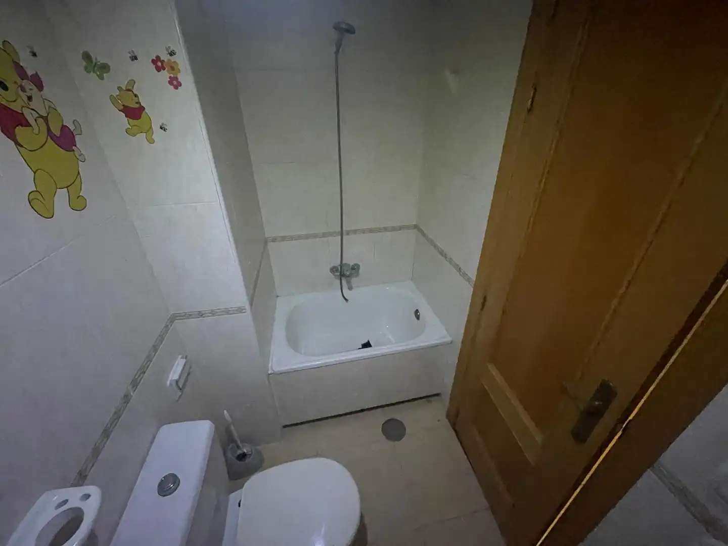Bany de Pis en venda en Alicante / Alacant amb Aire condicionat, Terrassa i Balcó