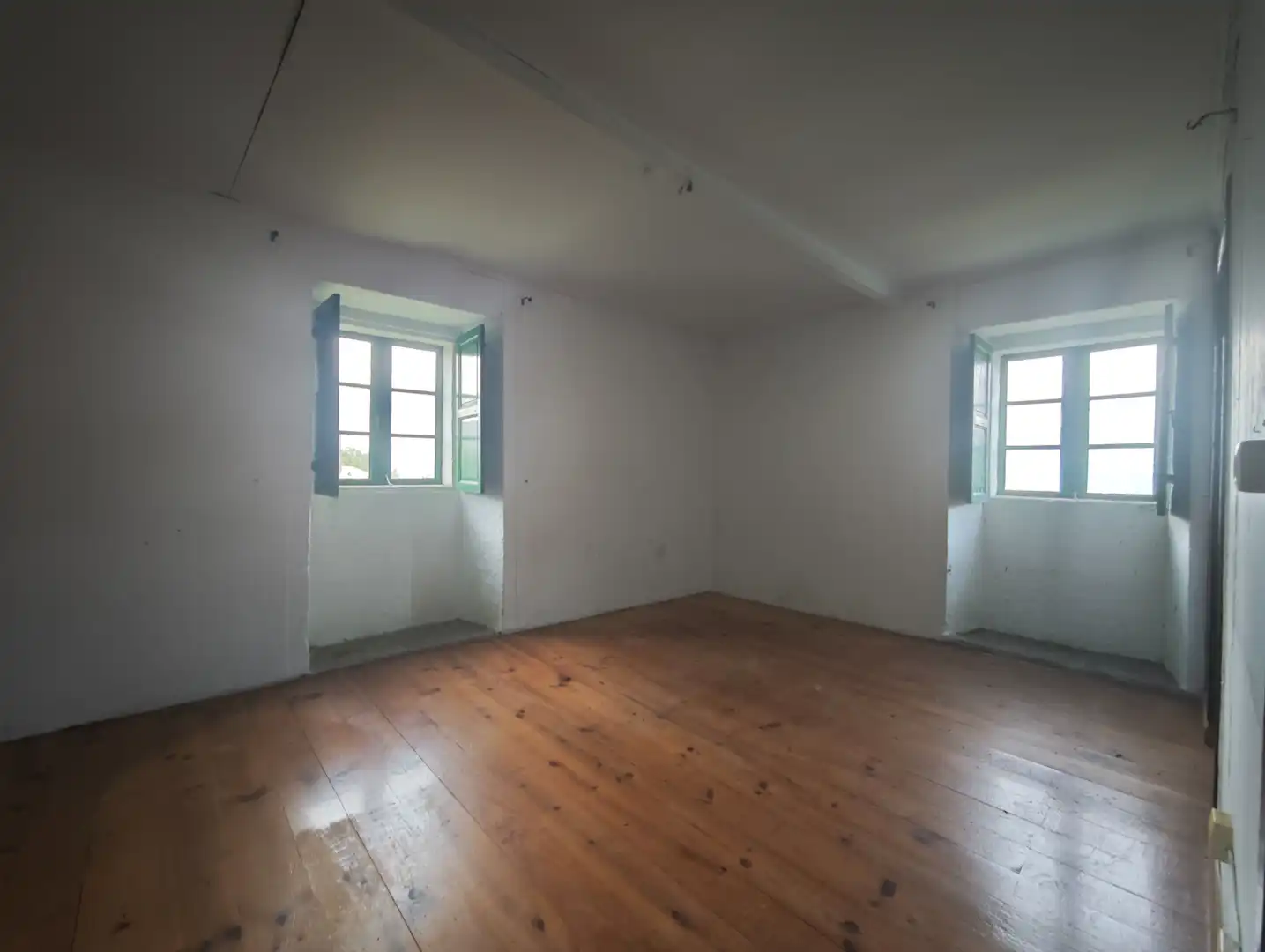 Sala d'estar de Casa o xalet en venda en Ferrol amb Jardí privat