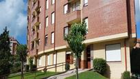 Exterior view of Flat for sale in Castro-Urdiales  with Terrace and Swimming Pool