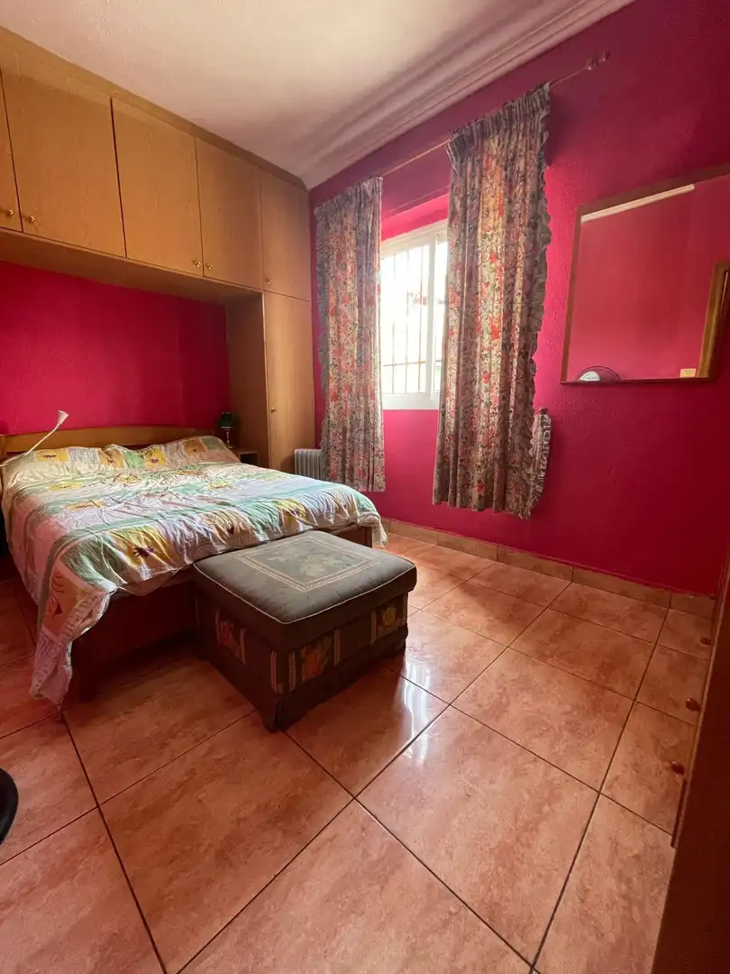 Habitación de Casa o chalet en venta en Vilamarxant con Jardín privado, Piscina y Amueblado
