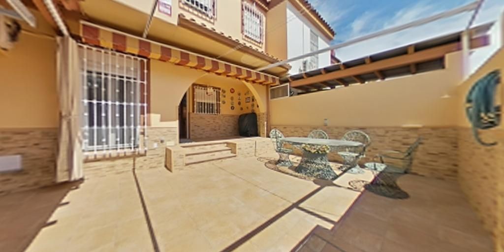 Terrassa de Casa adosada en venda en  Sevilla Capital amb Aire condicionat, Calefacció i Traster