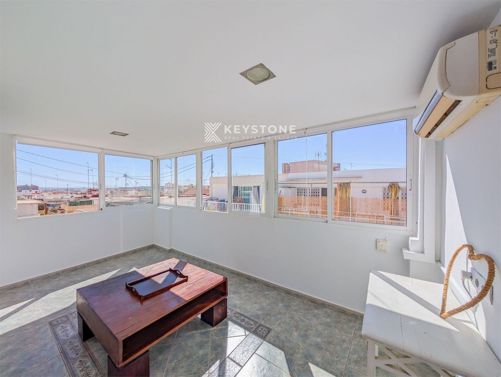 Living room of Attic for sale in Alicante / Alacant  with Air Conditioner and Terrace