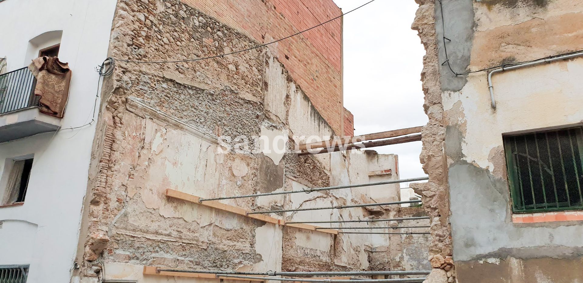 Vista exterior de Residencial en venta en Figueres