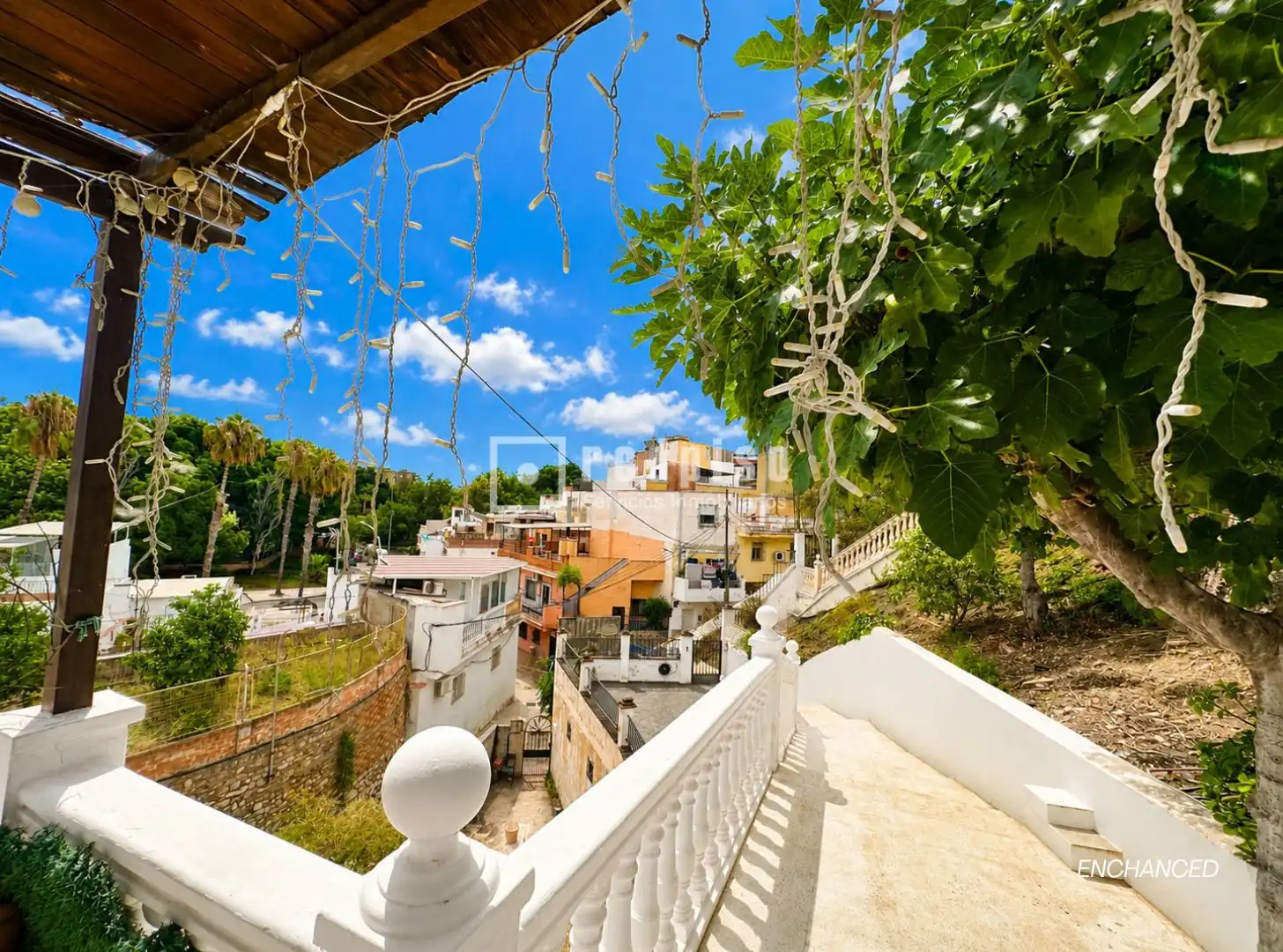 Vista exterior de Casa o xalet en venda en Málaga amb Aire condicionat, Calefacció i Jardí privat