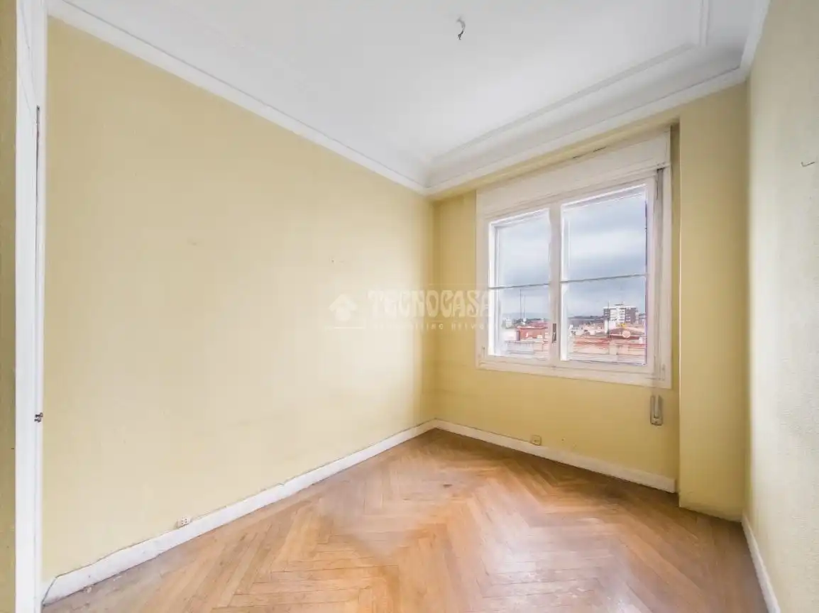 Bedroom of Flat for sale in Madrid  with Parquet flooring