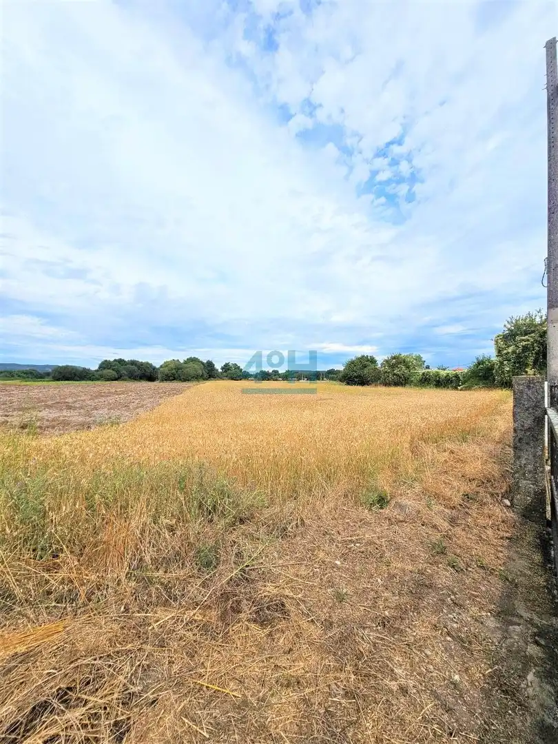 Terreny residencial en venda a Sandiás