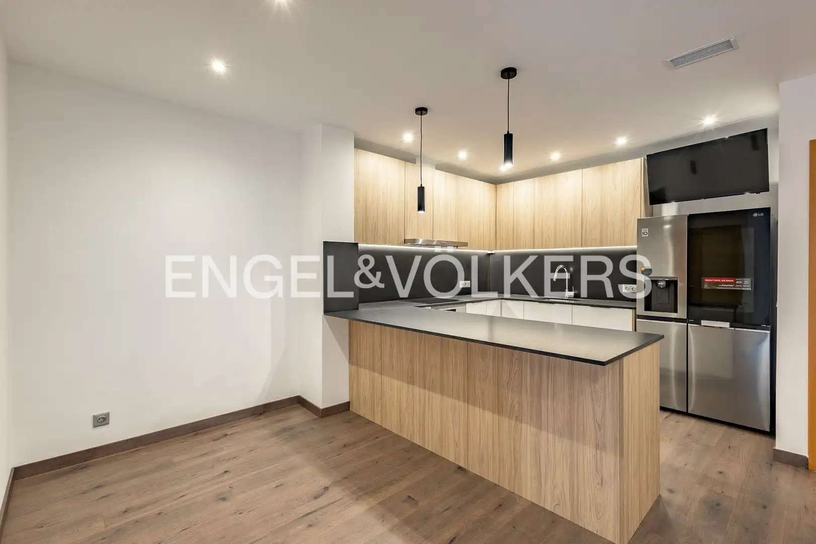 Kitchen of Apartments for sale in Sant Cugat del Vallès  with Air Conditioner, Heating and Private garden