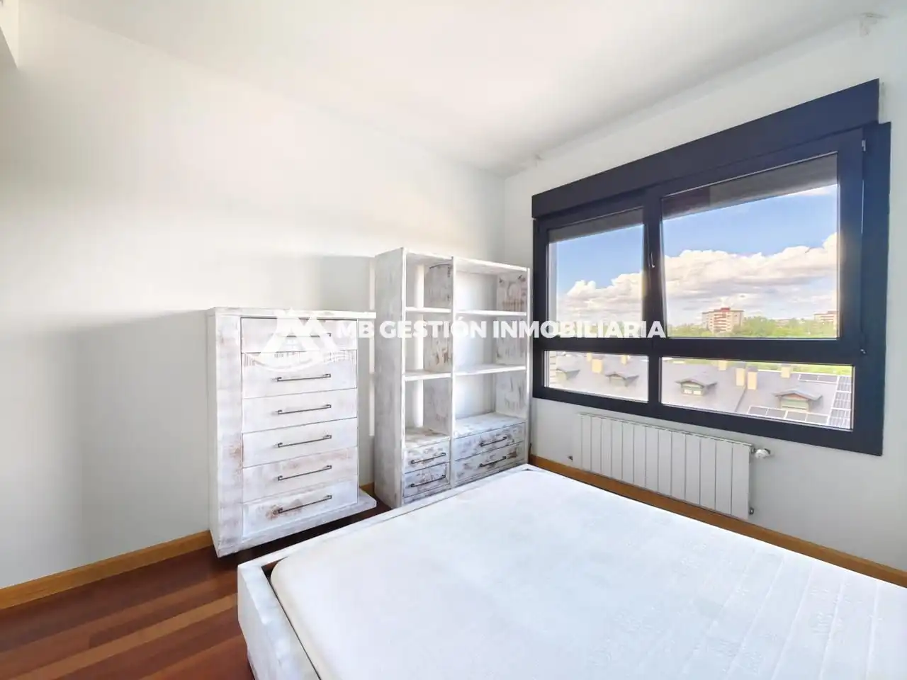 Bedroom of Attic for sale in Fuenlabrada  with Air Conditioner, Heating and Private garden