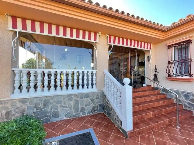 Houses for sale in Almería  with Air Conditioner, Heating and Private garden