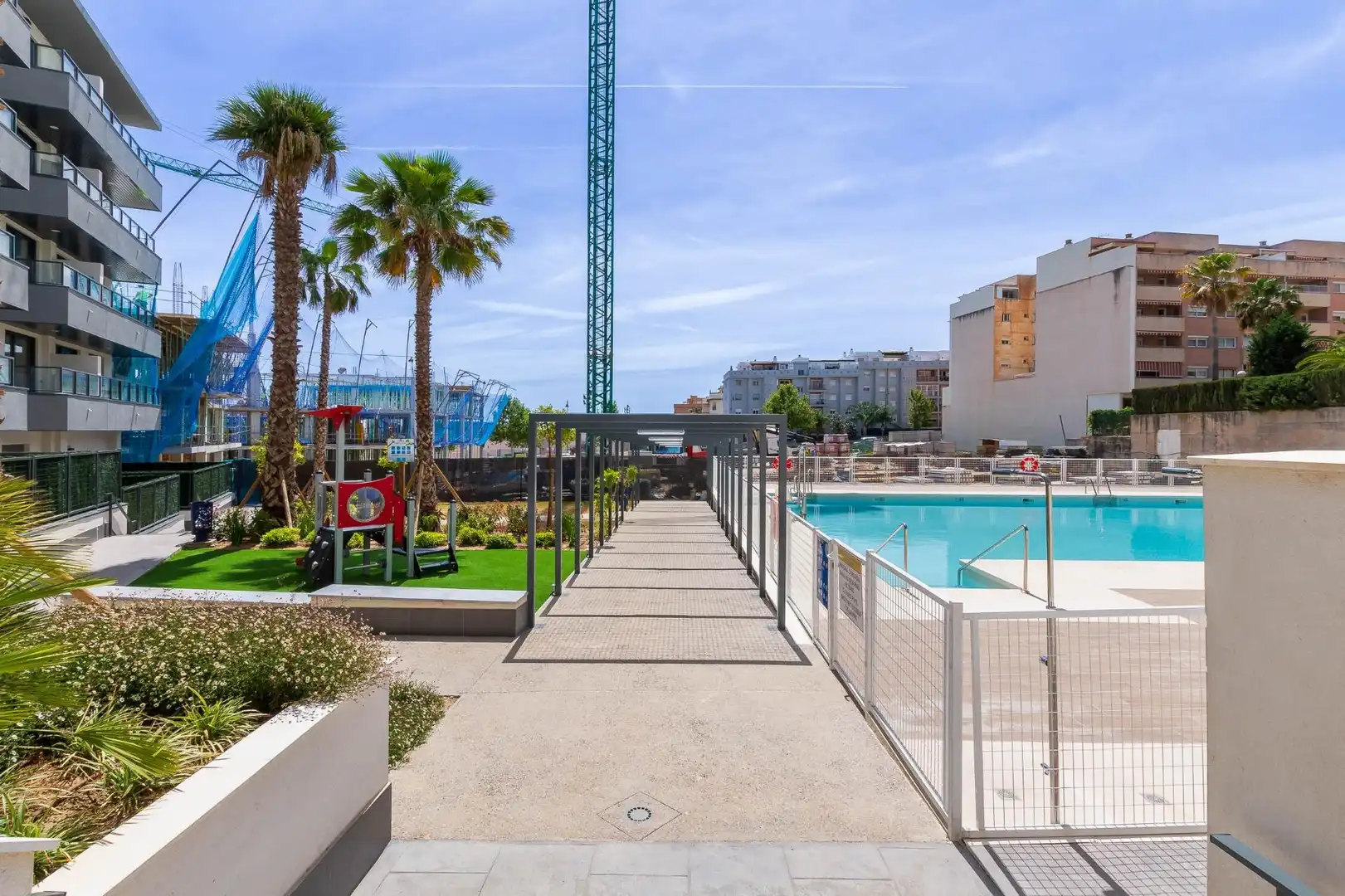 Piscina de Apartament en venda en Mijas amb Aire condicionat, Terrassa i Traster