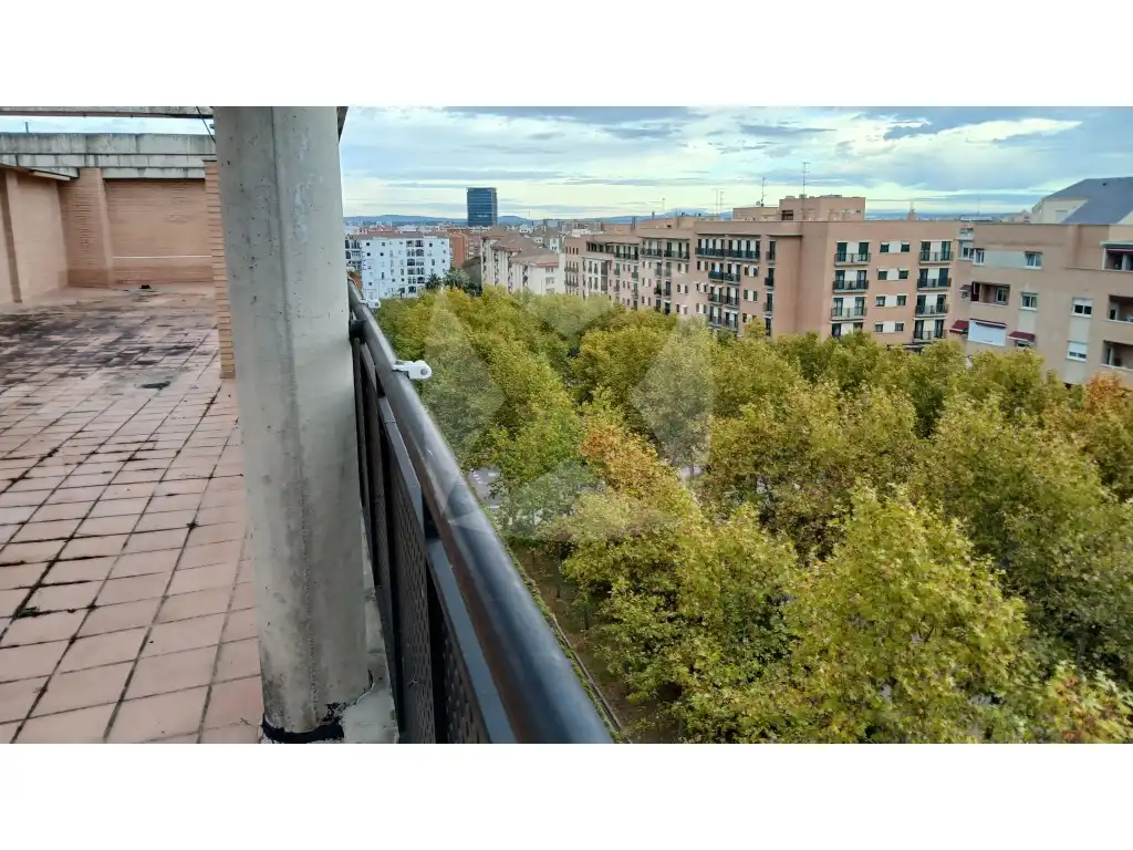Ático en venta en Paseo Condes de Barcelona, Maria Auxiliadora - Barriada de Llera