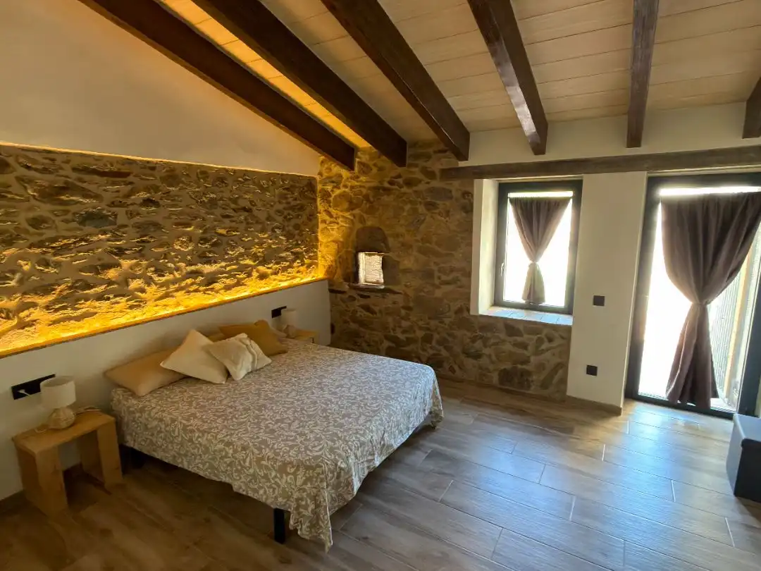 Casa amb jardí en venda a Carrer de Roses 11
