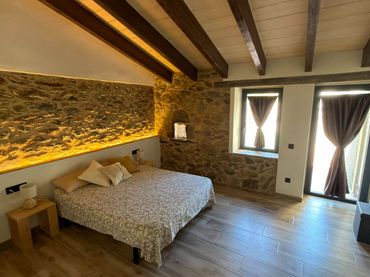 Casa con jardín en venta en Carrer de Roses 11