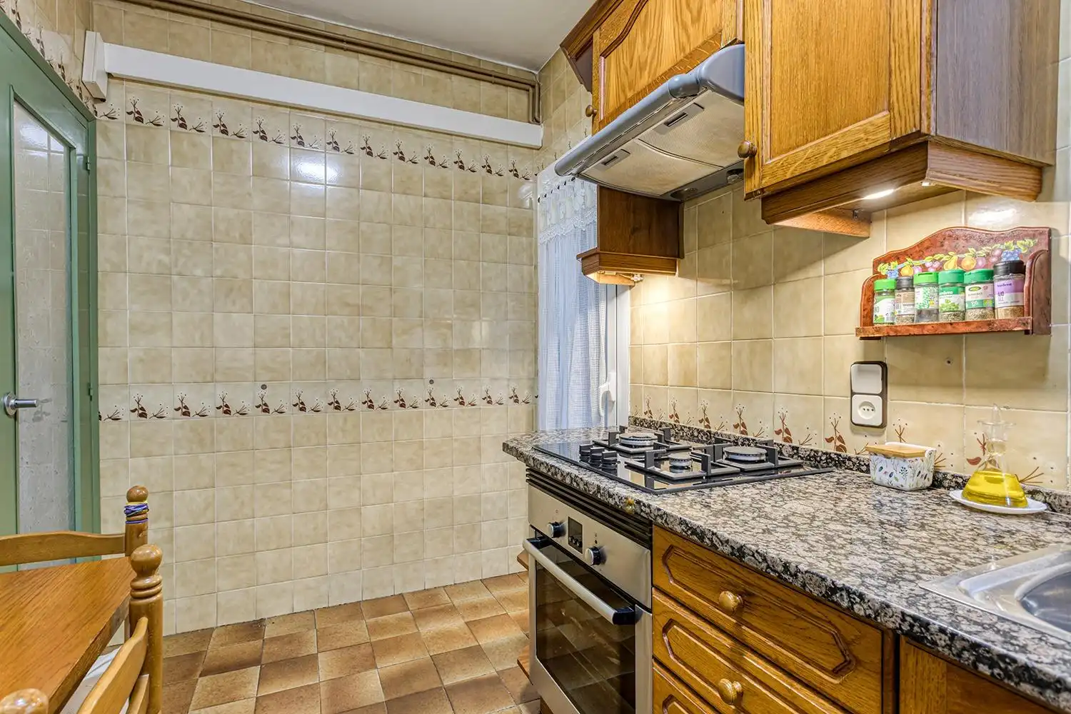 Cuina de Pis en venda en Capellades amb Parquet i Moblat