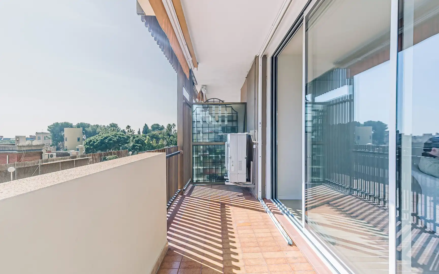Piso con terraza en venta en Reina Elisenda de Montcada, imagen 53