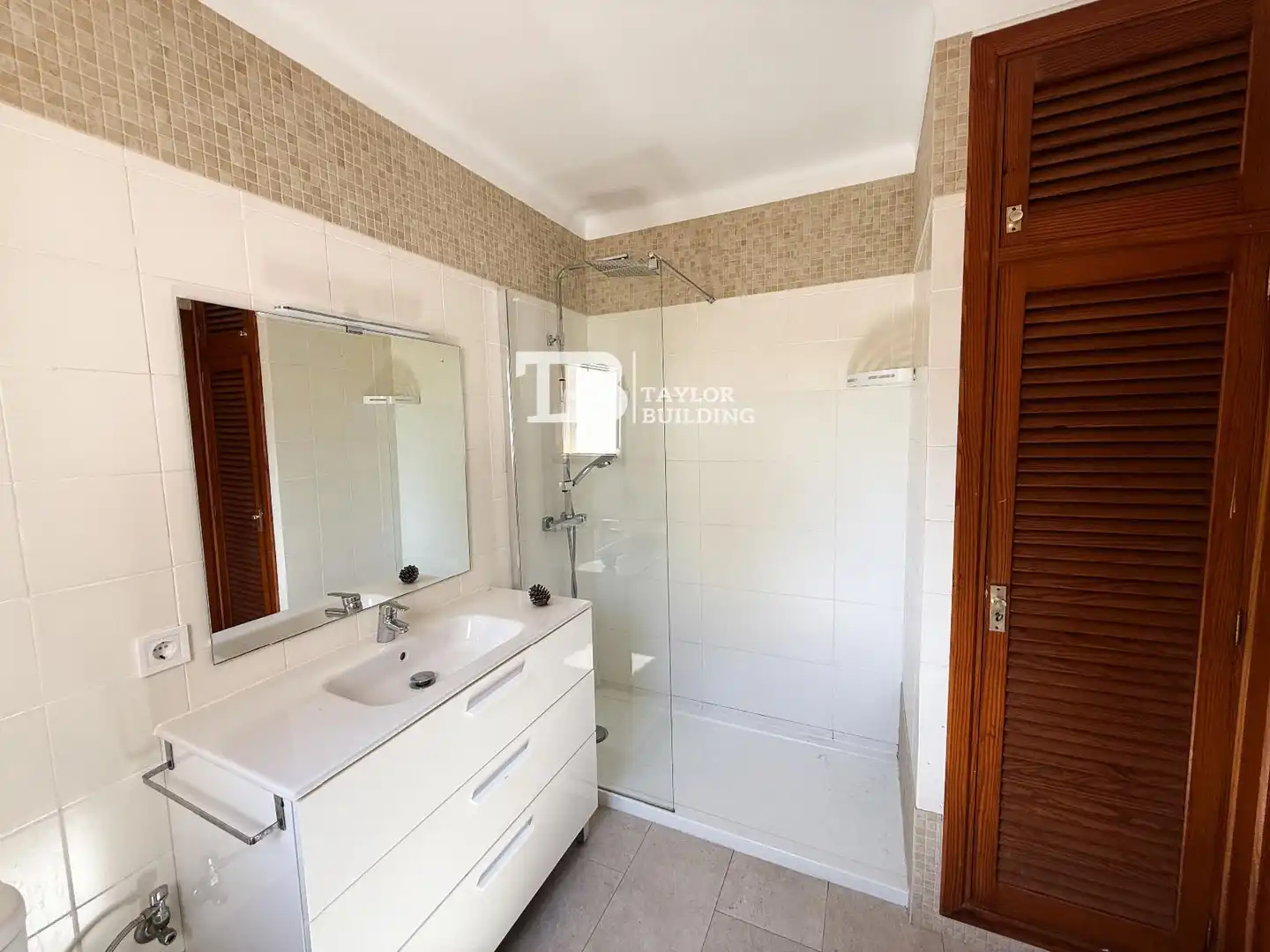 Badezimmer von Haus oder Chalet zum Verkauf in Llucmajor mit Klimaanlage, Heizung und Terrasse