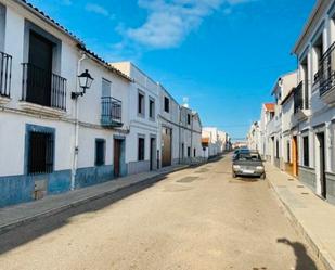 Exterior view of Single-family semi-detached for sale in Villanueva de Córdoba