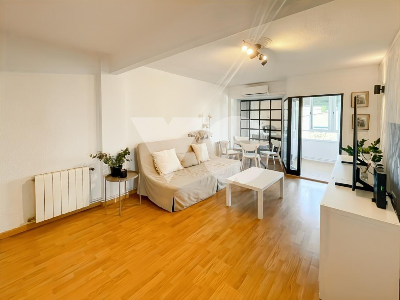 Living room of Flat for sale in  Madrid Capital  with Air Conditioner, Heating and Terrace