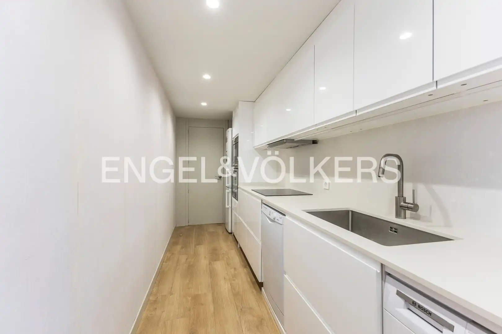 Küche von Wohnung zum Verkauf in Madrid mit Klimaanlage, Heizung und Terrasse