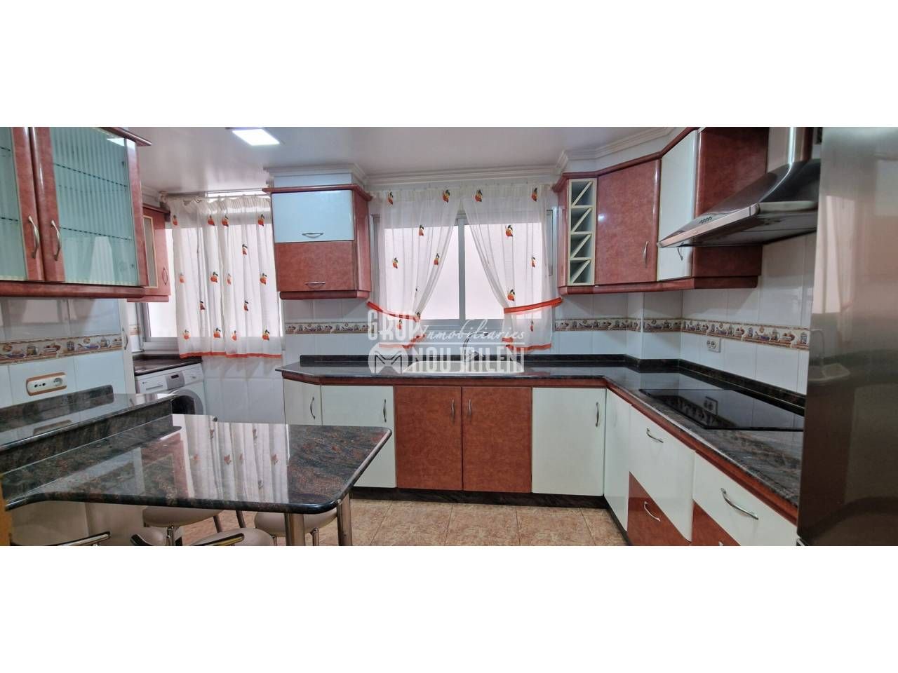 Kitchen of Flat to rent in Silla  with Air Conditioner, Heating and Furnished