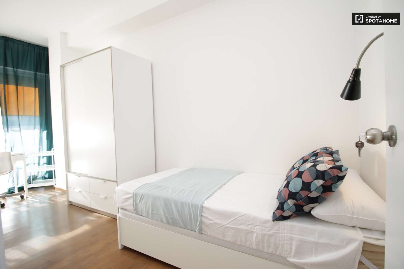 Dormitori de Pis per a compartir en  Barcelona Capital amb Aire condicionat, Calefacció i Terrassa