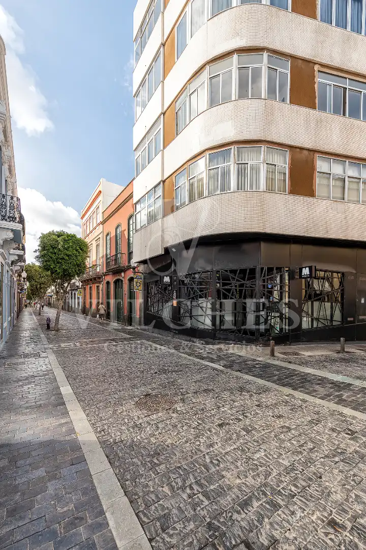 Vista exterior de Casa adosada en venta en Las Palmas de Gran Canaria con Terraza y Balcón