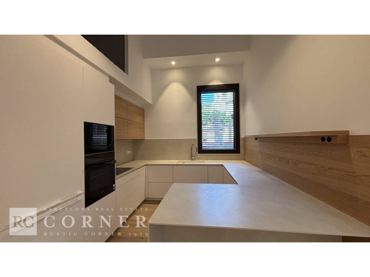 Cocina de Piso en venta en  Barcelona Capital con Aire acondicionado, Calefacción y Parquet
