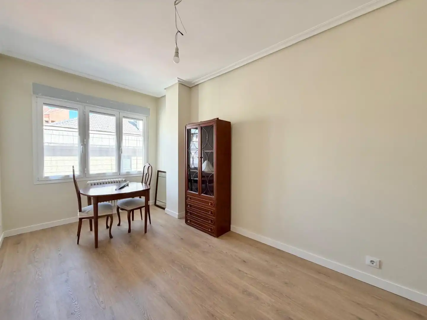 Dining room of Flat for rent in  Logroño  with Heating, Terrace and Furnished