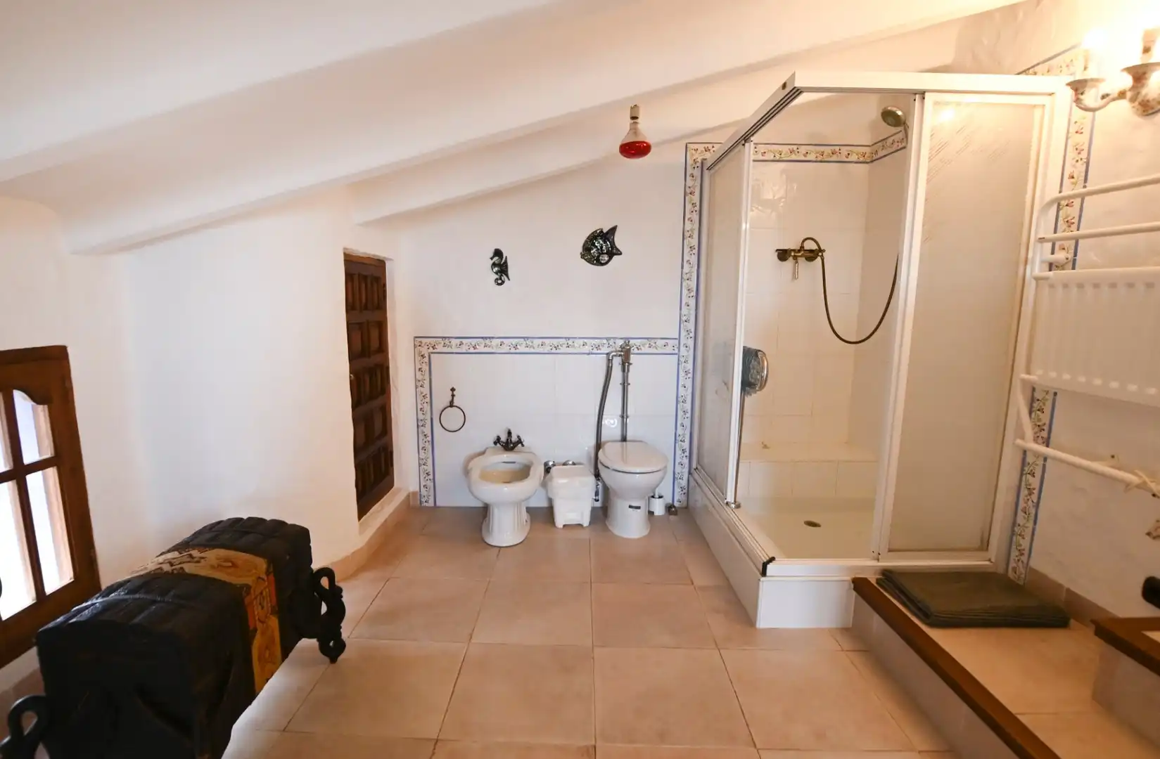 Country homes for sale in Canuta