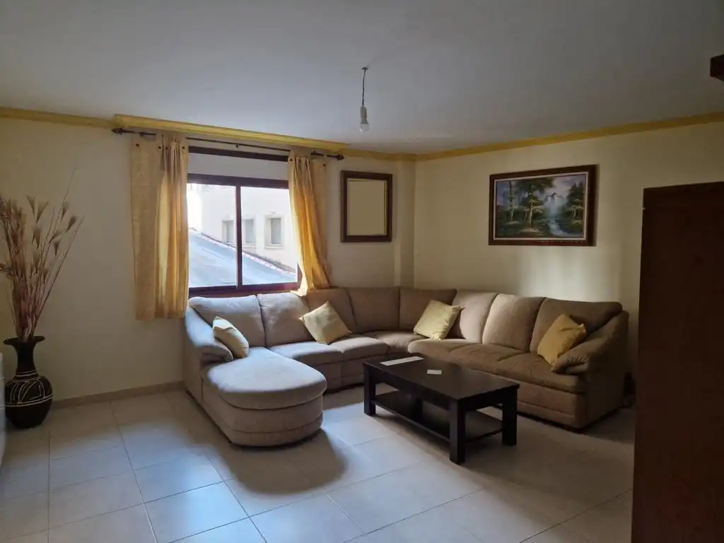 Sala de estar de Apartamento en venta en Boiro con Calefacción, Parquet y Trastero