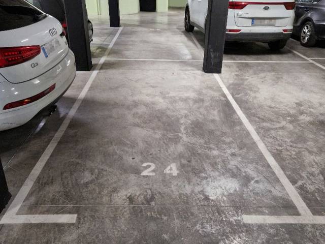 Garaje en Alquiler en Calle del Concejal Francisco José Jiménez Martín, 166 en Lucero