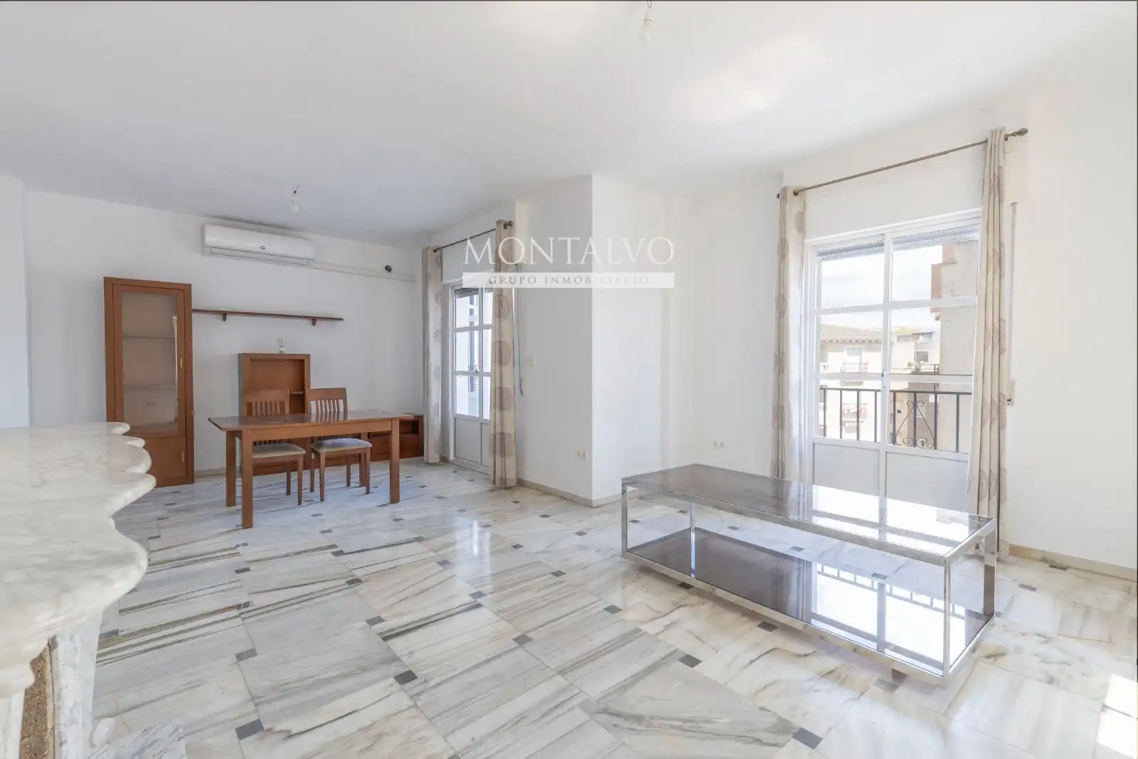 Vista exterior de Ático en venta en Atarfe con Aire acondicionado, Calefacción y Terraza