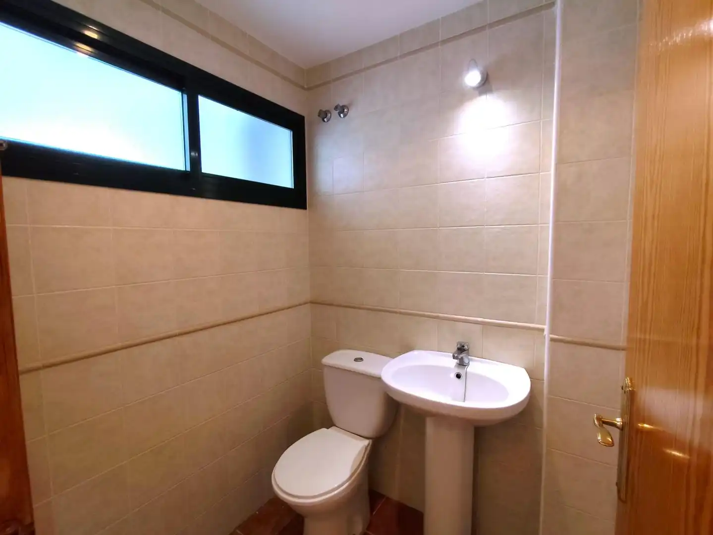 Baño de Casa adosada en venta en El Portil con Amueblado
