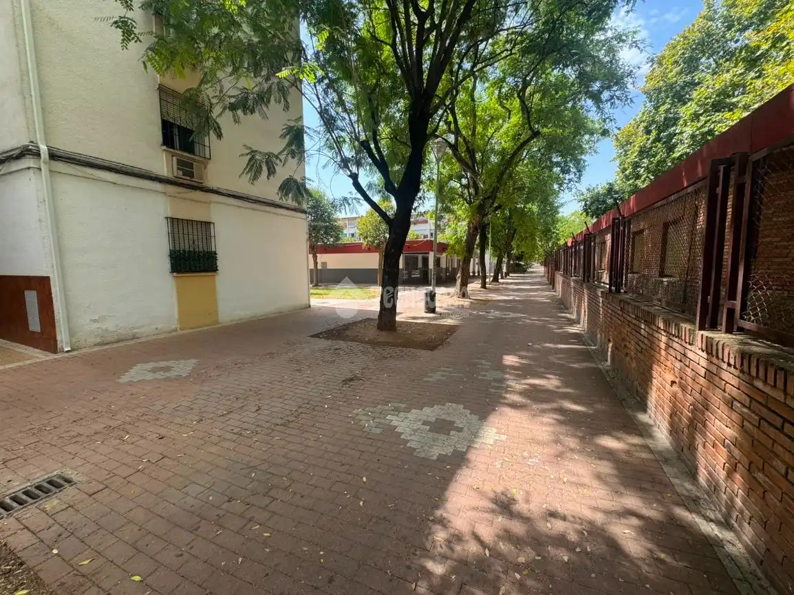Vista exterior de Piso en venta en Córdoba