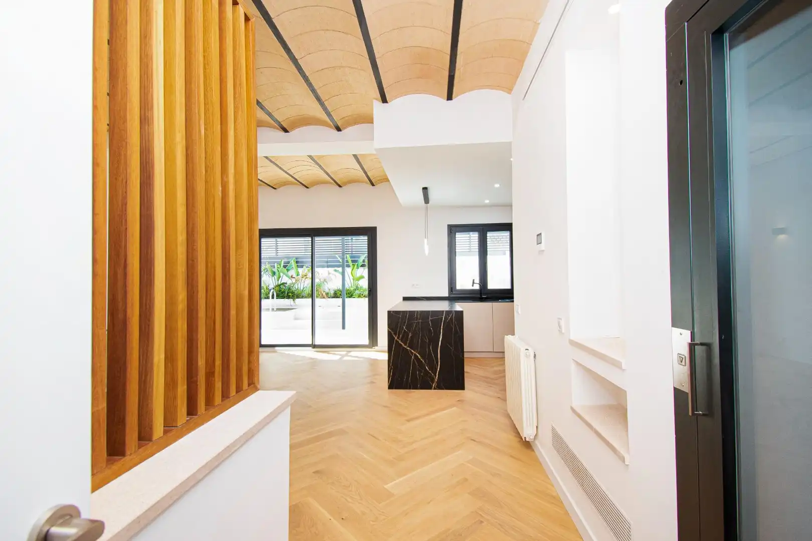 Casa amb terrassa en venda a Calle de Nuredduna, imagen 4