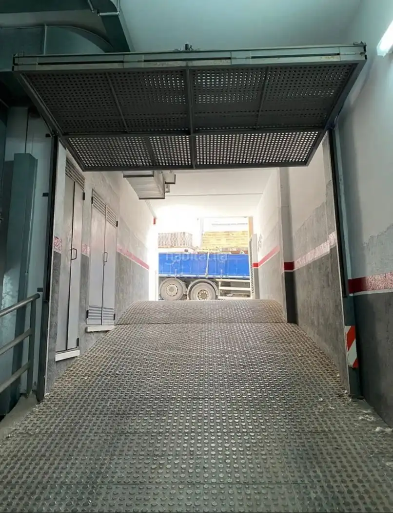 Einzelparkplatz zum Verkauf in Carrer Bages 9, imagen 6