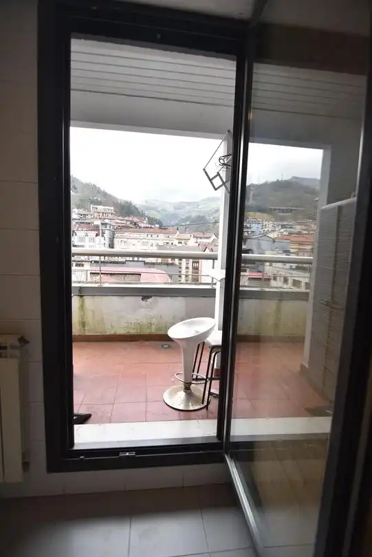 Terrassa de Dúplex en venda en Eibar amb Calefacció, Traster i Moblat